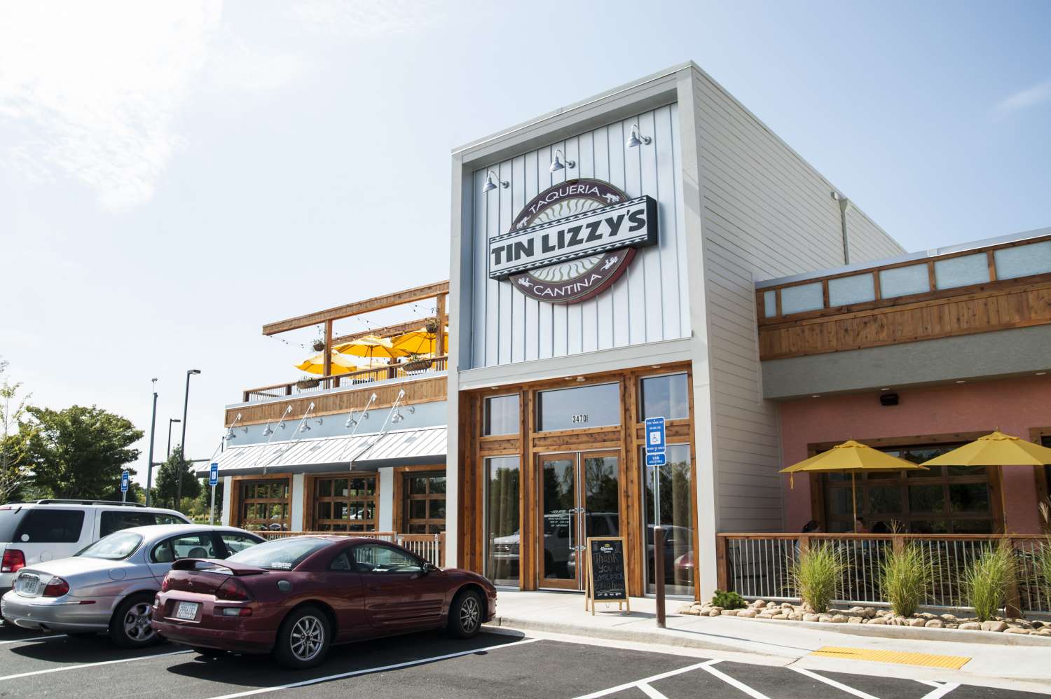 Calling all owls: Tin Lizzy’s is now open in Kennesaw!