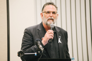 Paul Elam, founder of A Voice for Men, speaks at the KSUM conference in the Student Center. Photo: Matt Boggs | The Sentinel