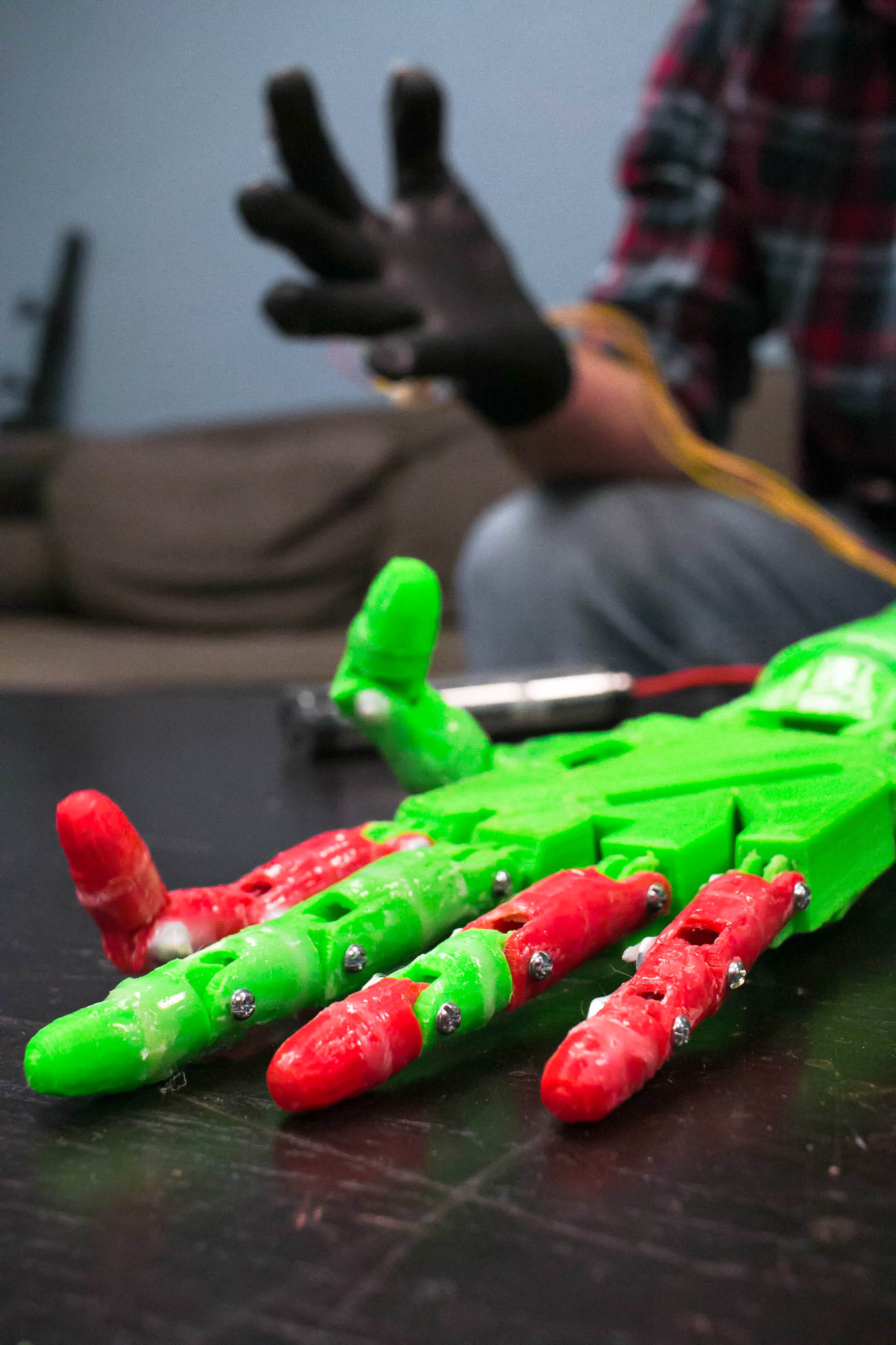 Honors student creates 3-D printed robotic hand
