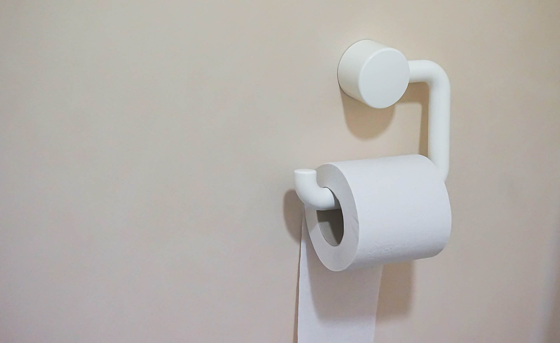 OPINION: Placing toilet paper under the roll prevents mess, hostility