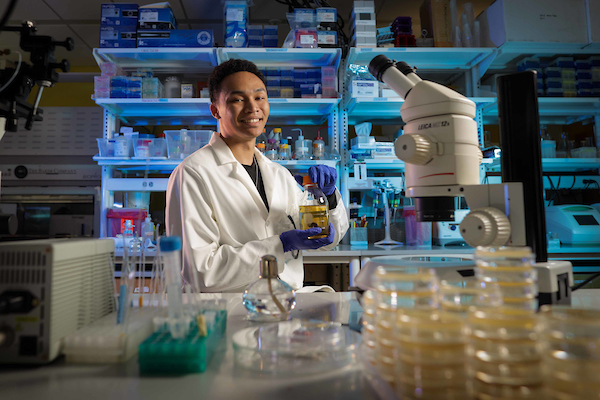 Undergraduate receives esteemed Goldwater Scholarship for gene research