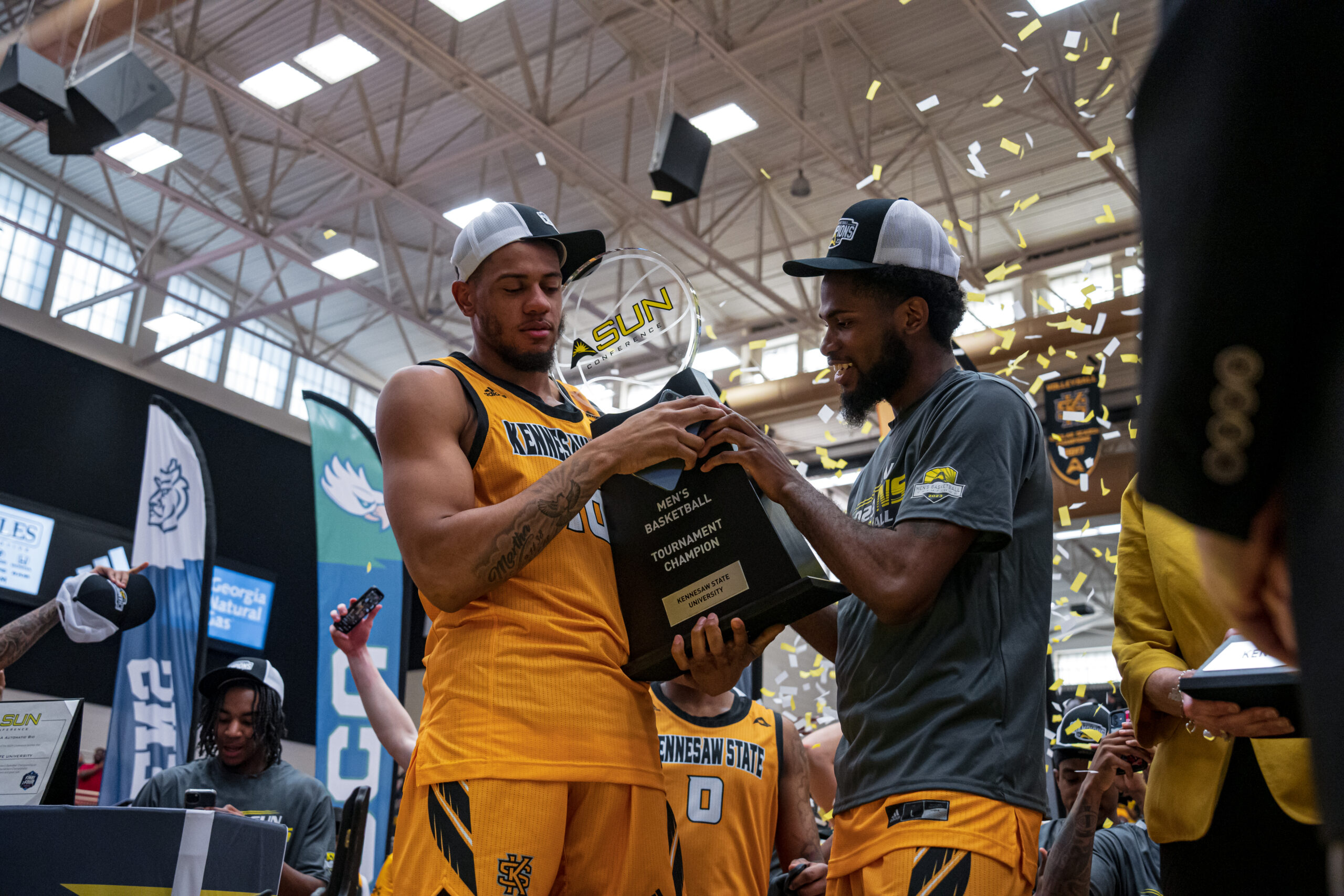 Men’s Basketball crowned ASUN Tournament Champions