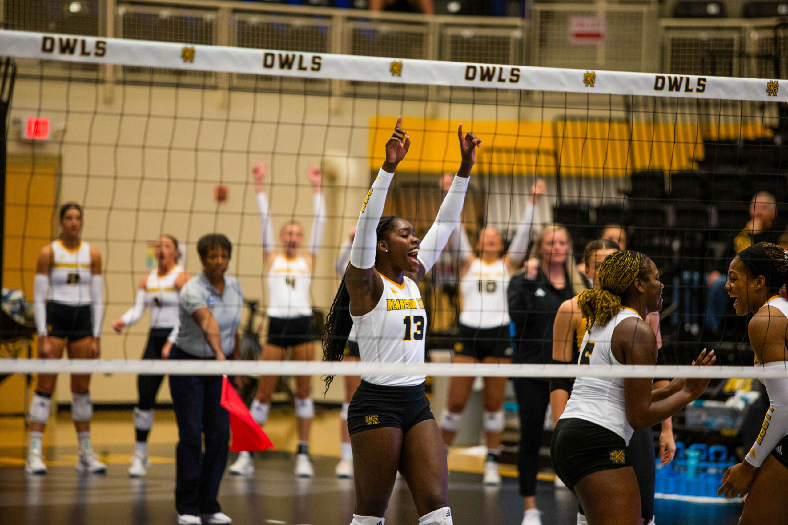 The Kennesaw State girls volleyball team continues their winning streak after defeating North Alabama University on Friday, Oct. 13.