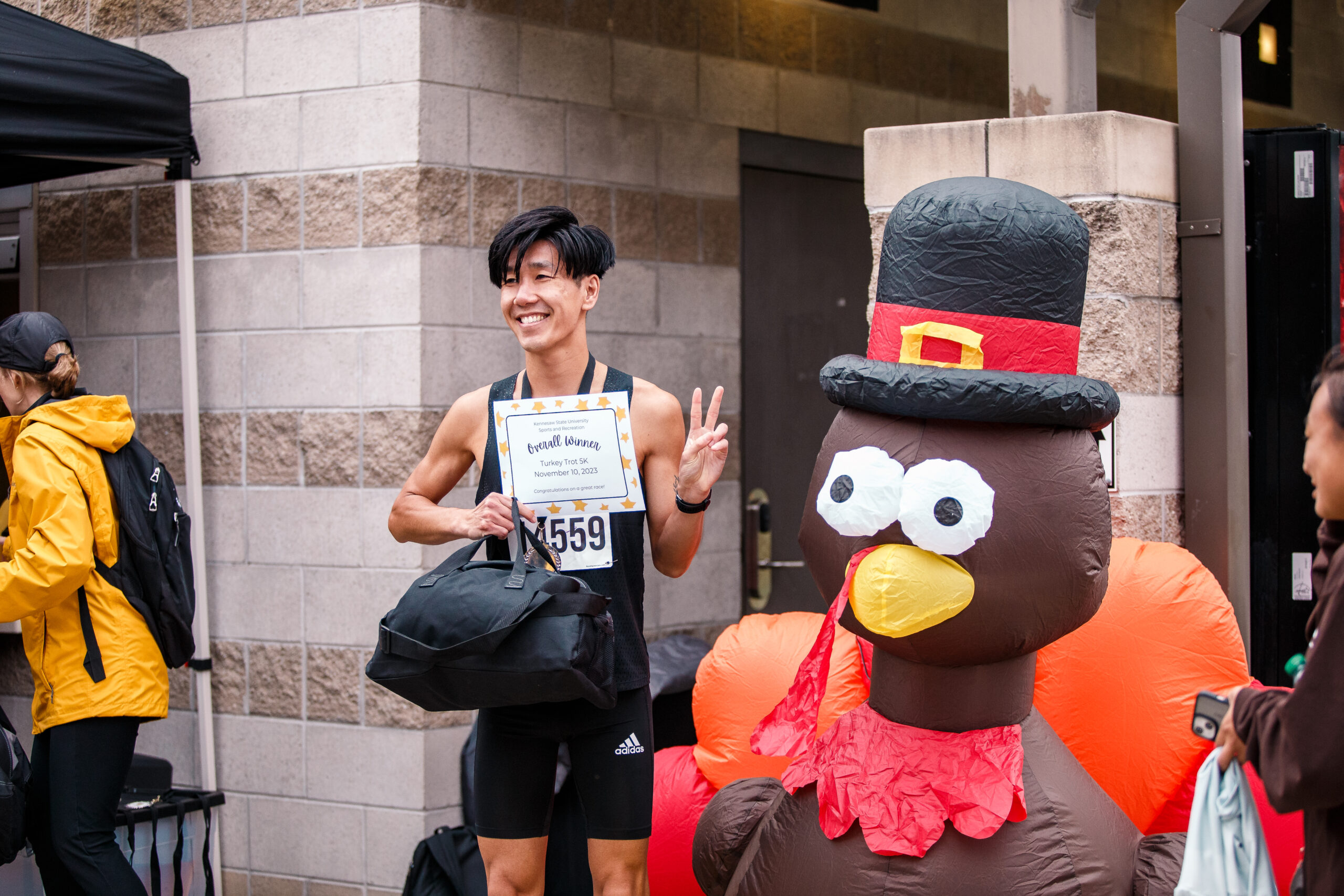 Annual Turkey Trot 5K supports students facing food, housing insecurity