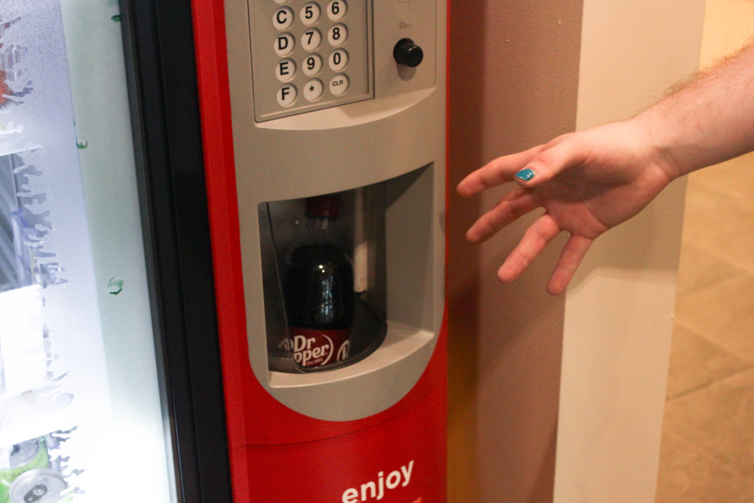 OPINION: Dr. Pepper Should Be Allowed In Campus Vending Machines