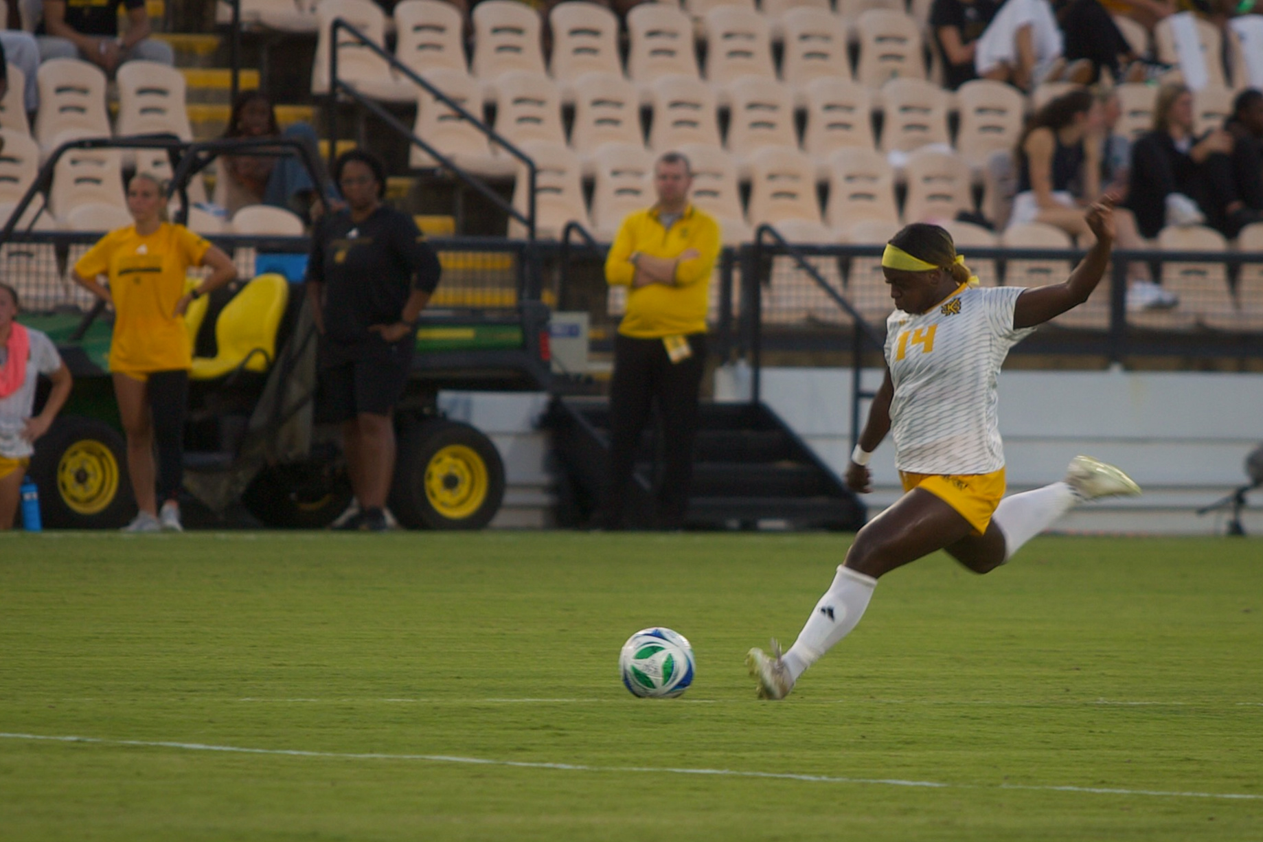Soccer remains winless after draw against Tennessee Tech