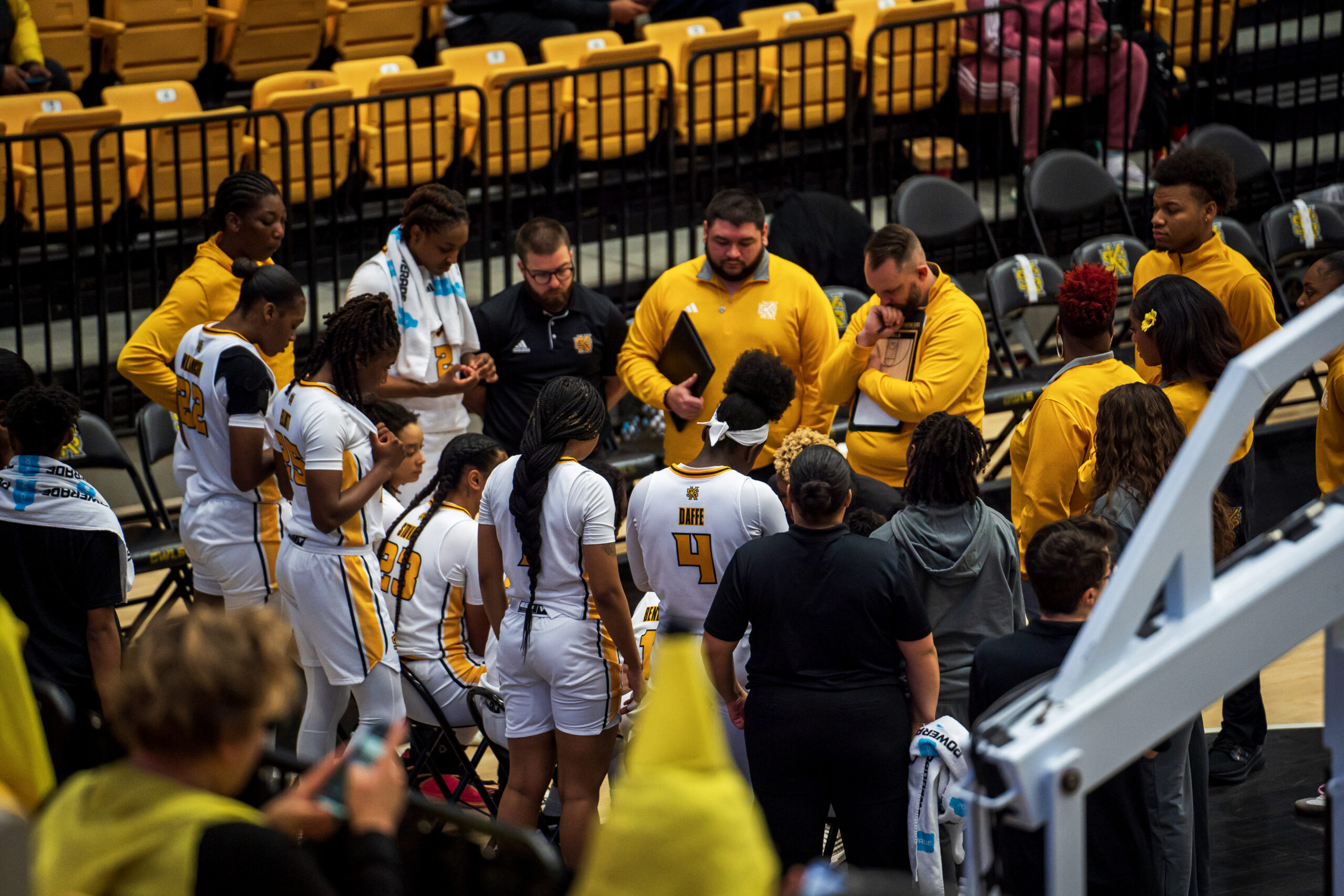 Women’s Basketball drops overtime thriller to Delaware