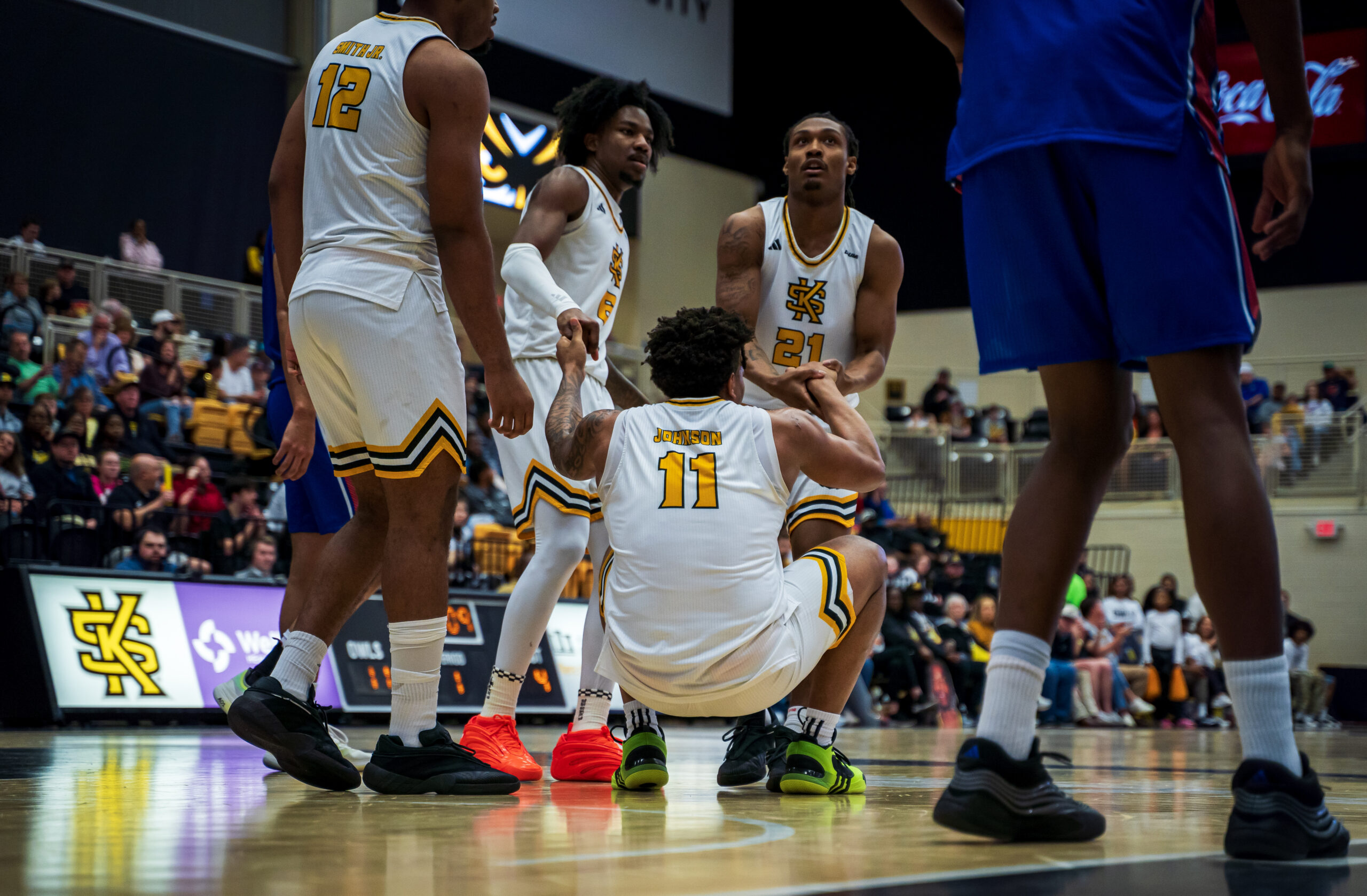 Men’s basketball looks to stay hot, upset Liberty