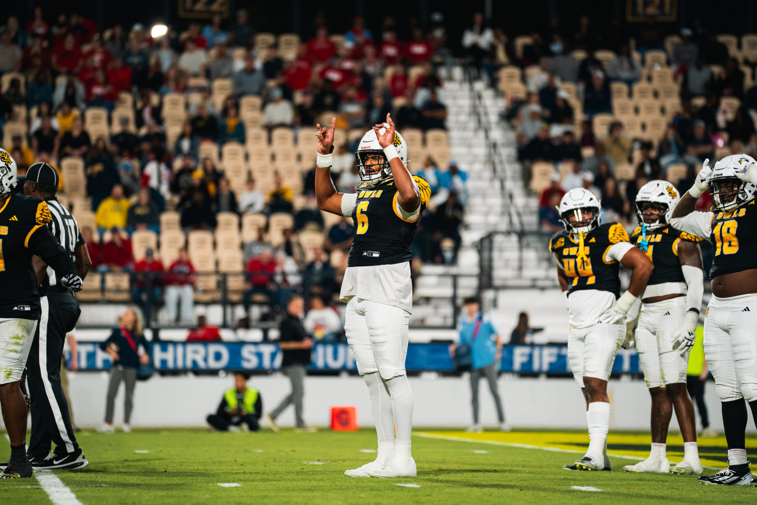 Football secures first conference win on road at Middle Tennessee State