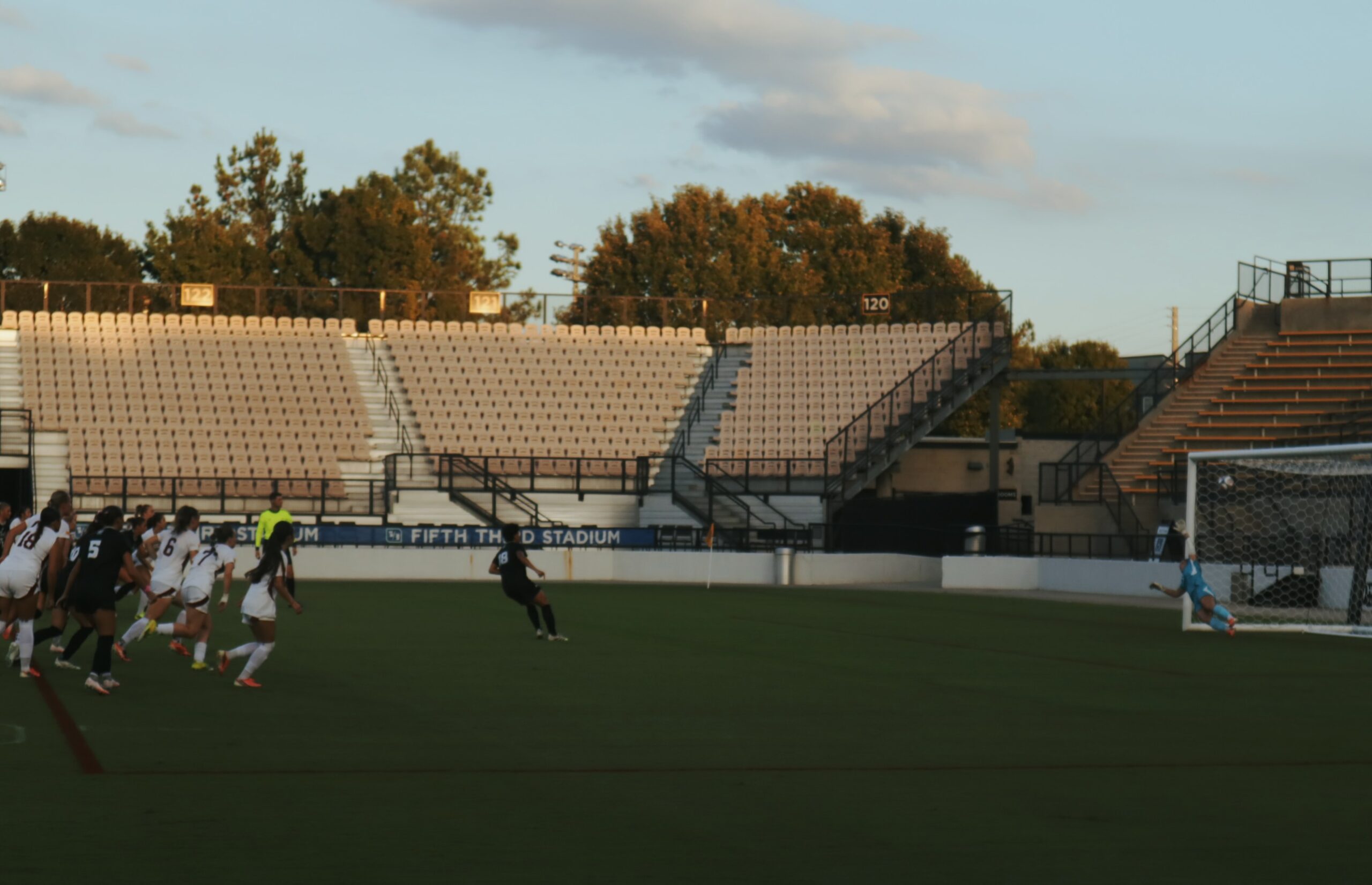 Anabel Orozco penalty kick